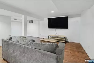 68 16th Avenue, Elmwood Park, NJ 07407 - Photo 31
