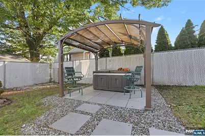 68 16th Avenue, Elmwood Park, NJ 07407 - Photo 43