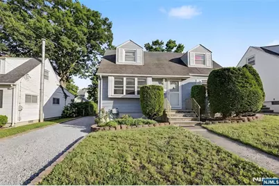 68 16th Avenue, Elmwood Park, NJ 07407 - Photo 3