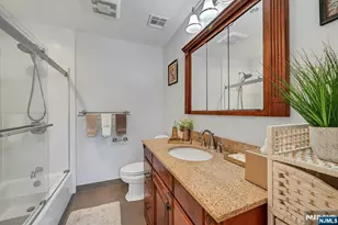 9 Yorkview Dr A3, Edgewater, NJ 07020 - Photo 23