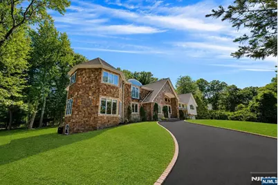 252 Mabel Place, Franklin Lakes, NJ 07417 - Photo 3