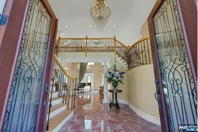252 Mabel Place, Franklin Lakes, NJ 07417 - Photo 5