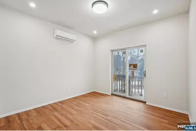109 Monmouth Avenue, Wayne, NJ 07470 - Photo 9