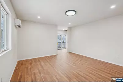 109 Monmouth Avenue, Wayne, NJ 07470 - Photo 19