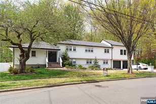 19 Coles Ct, River Edge, NJ 07661 - Photo 1