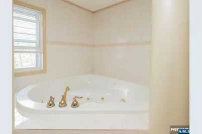 19 Coles Court, River Edge, NJ 07661 - Photo 11