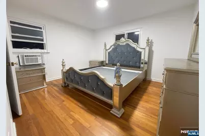 754 Kingsland Avenue, Ridgefield, NJ 07657 - Photo 7