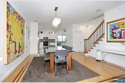 423 Lafayette Avenue, Cliffside Park, NJ 07010 - Photo 11