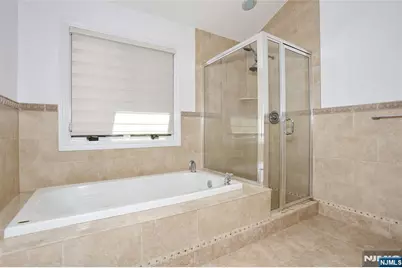 423 Lafayette Avenue, Cliffside Park, NJ 07010 - Photo 29