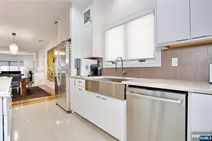 423 Lafayette Ave, Cliffside Park, NJ 07010 - Photo 17