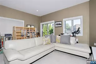 423 Lafayette Ave, Cliffside Park, NJ 07010 - Photo 39