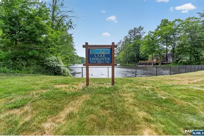 42 Goldfinch Lane, West Milford, NJ 07421 - Photo 31