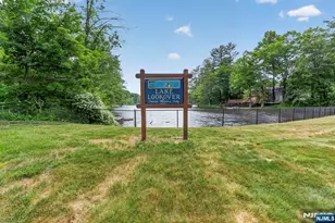 42 Goldfinch Ln, West Milford, NJ 07421 - Photo 31