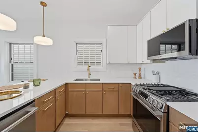 98 Western Avenue 1 #1, Jersey City, NJ 07307 - Photo 11