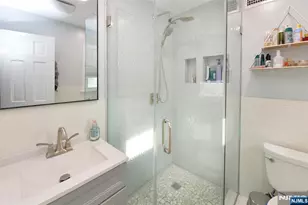 154 Middlesex Ave, Paramus, NJ 07652 - Photo 23