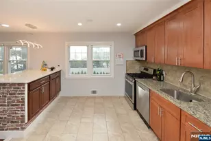 154 Middlesex Ave, Paramus, NJ 07652 - Photo 7