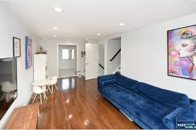 154 Middlesex Avenue, Paramus, NJ 07652 - Photo 13