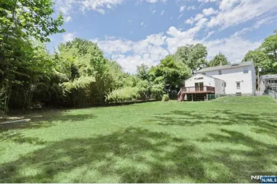 48 Momar Drive, Bergenfield, NJ 07621 - Photo 33