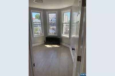20 E 31st Street, Bayonne, NJ 07002 - Photo 3