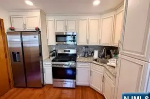 10 Millo Ct 2, Little Ferry, NJ 07643 - Photo 7