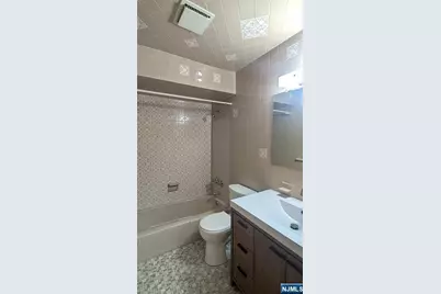 33 Kossuth Street 1 #1, Wallington, NJ 07057 - Photo 9