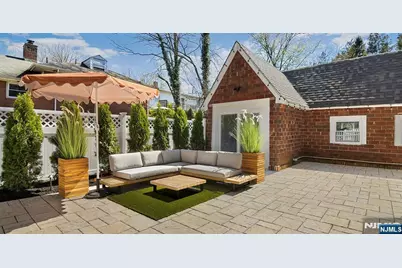 206 Lakeview Avenue, Leonia, NJ 07605 - Photo 27