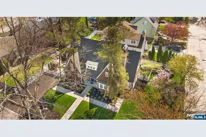 206 Lakeview Avenue, Leonia, NJ 07605 - Photo 29