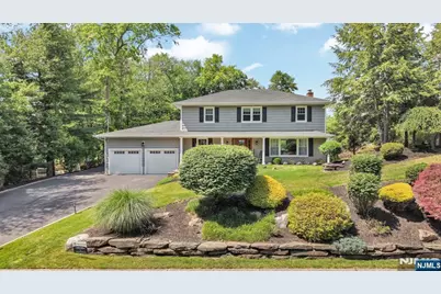21 Tulip Terrace, Wayne, NJ 07470 - Photo 1