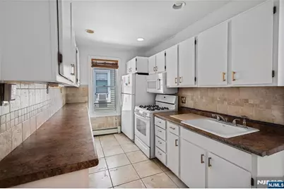 88 Franklin Terrace, Irvington, NJ 07111 - Photo 5