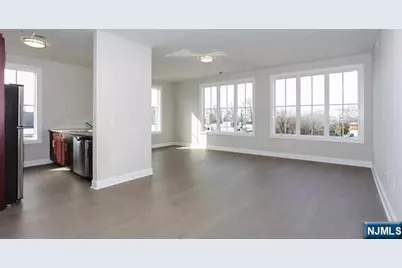 555 10th Street 102 #102, Palisades Park, NJ 07650 - Photo 5