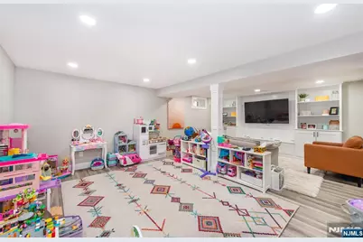 112 Lafayette Avenue, Washington Township, NJ 07676 - Photo 17
