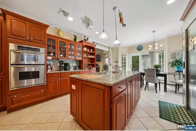 275 Marietta Street, Englewood Cliffs, NJ 07632 - Photo 11