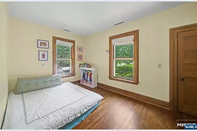 76 Hillside Avenue, Tenafly, NJ 07670 - Photo 31