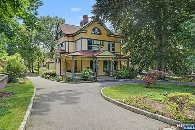 76 Hillside Avenue, Tenafly, NJ 07670 - Photo 3