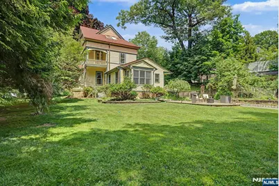 76 Hillside Avenue, Tenafly, NJ 07670 - Photo 45