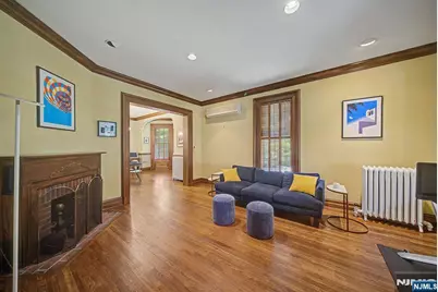 76 Hillside Avenue, Tenafly, NJ 07670 - Photo 9