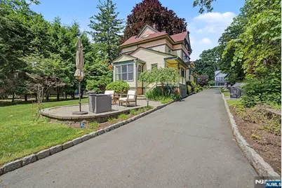 76 Hillside Avenue, Tenafly, NJ 07670 - Photo 43