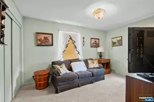 262 Linden Pl, New Milford, NJ 07646 - Photo 19