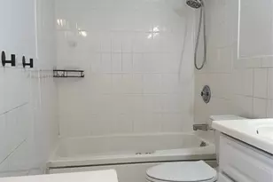 201 N Bridge Plaza 5E, Fort Lee, NJ 07024 - Photo 9