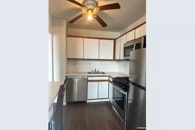 201 N Bridge Plaza 5E #5e, Fort Lee, NJ 07024 - Photo 3