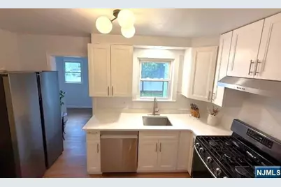 772 Stelton Street, Teaneck Township, NJ 07666 - Photo 5