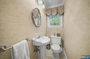 9 Woodland Park Dr, Tenafly, NJ 07670 - Photo 17