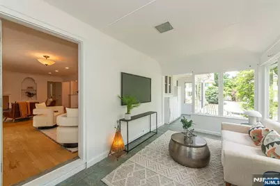 132 Haddon Place, Montclair, NJ 07043 - Photo 23