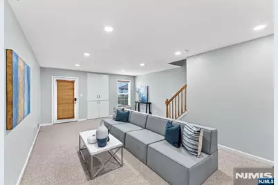 425 Manchester Drive, Nutley, NJ 07110 - Photo 39
