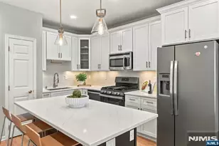 425 Manchester Dr, Nutley, NJ 07110 - Photo 41