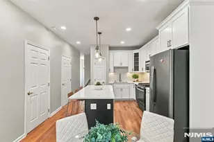 425 Manchester Dr, Nutley, NJ 07110 - Photo 35