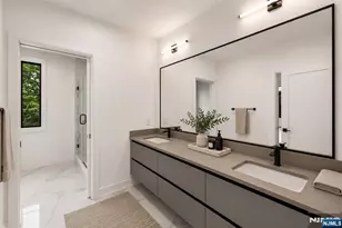 1 Feldman Ct, Paramus, NJ 07652 - Photo 27