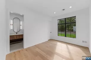 1 Feldman Ct, Paramus, NJ 07652 - Photo 13
