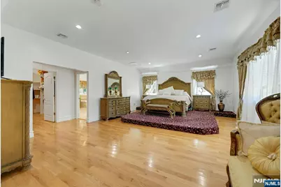 252 Mabel Place, Franklin Lakes, NJ 07417 - Photo 29