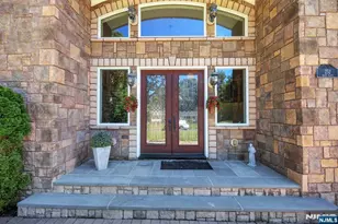252 Mabel Pl, Franklin Lakes, NJ 07417 - Photo 3